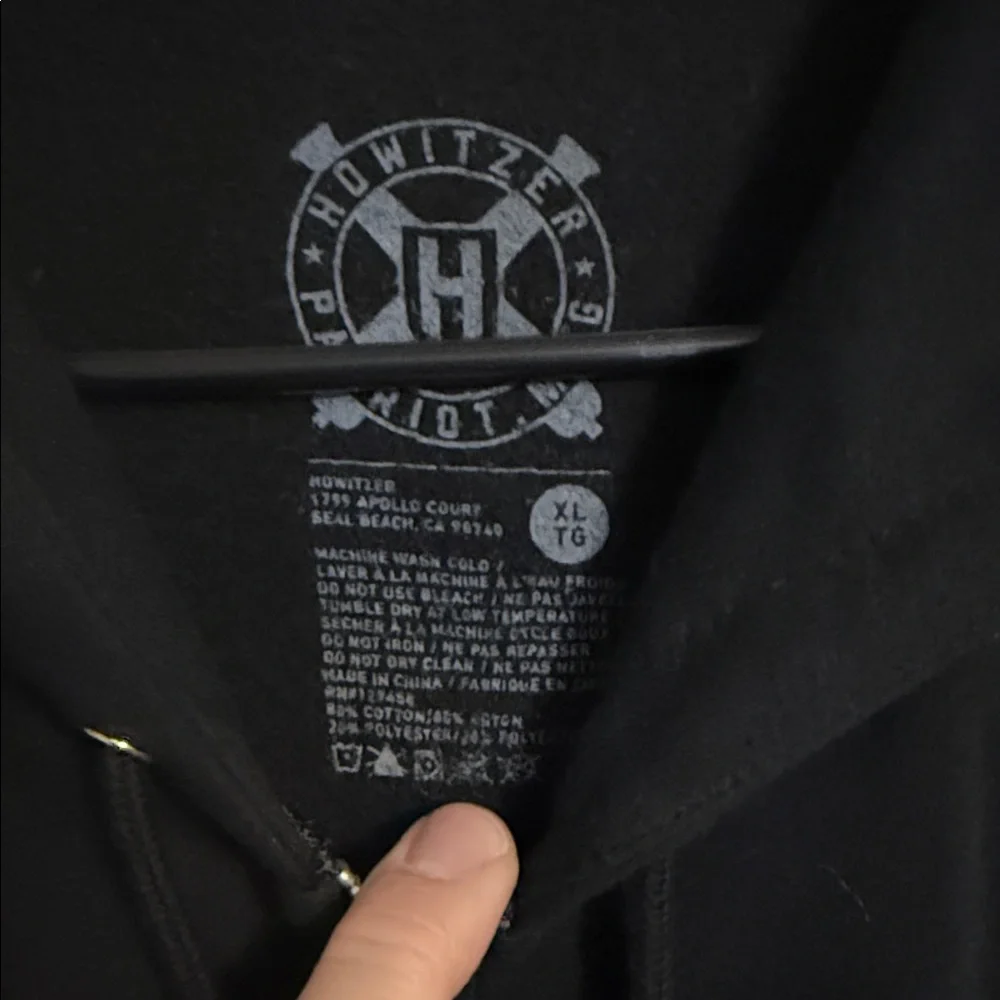 Men's Black Zip-Up Sweater with Skull Design - Picture 2 of 6